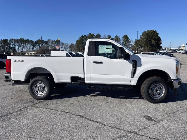 2026 Oxford White Ford Super Duty F-350 SRW XL 4X4 Truck