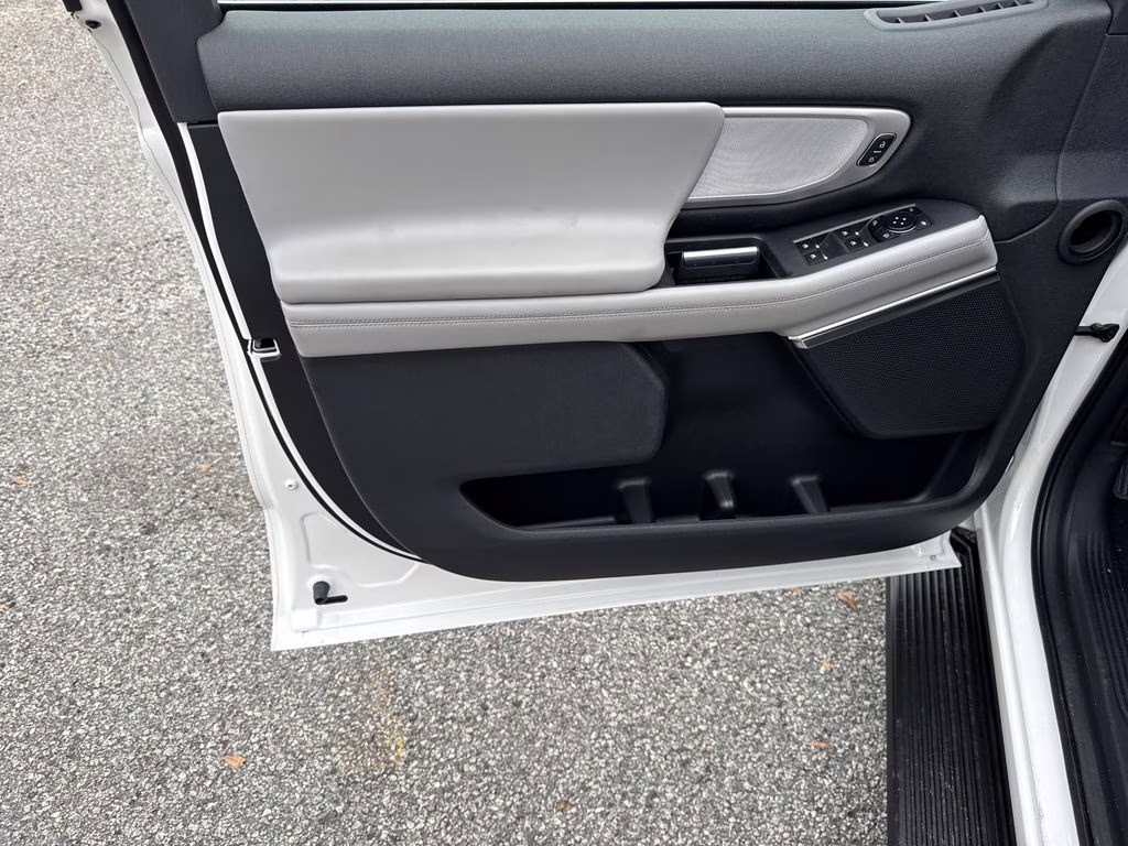 2026 White Metallic Ford Expedition Max Active RWD SUV