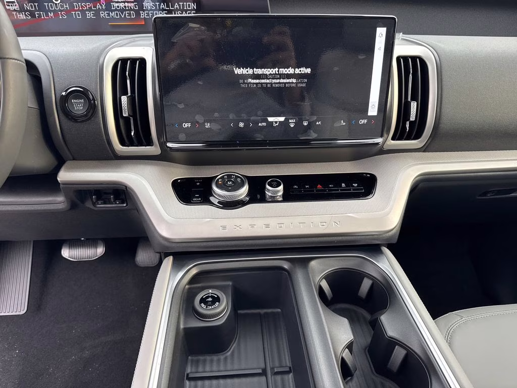 2026 White Metallic Ford Expedition Max Active RWD SUV