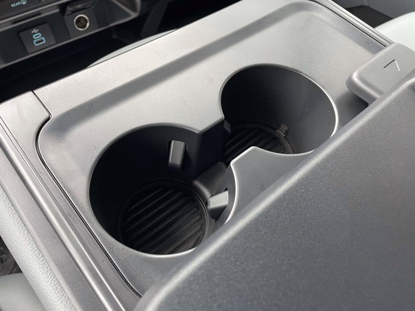 2026 Oxford White Ford Super Duty F-550 DRW XL 4X4 Chassis