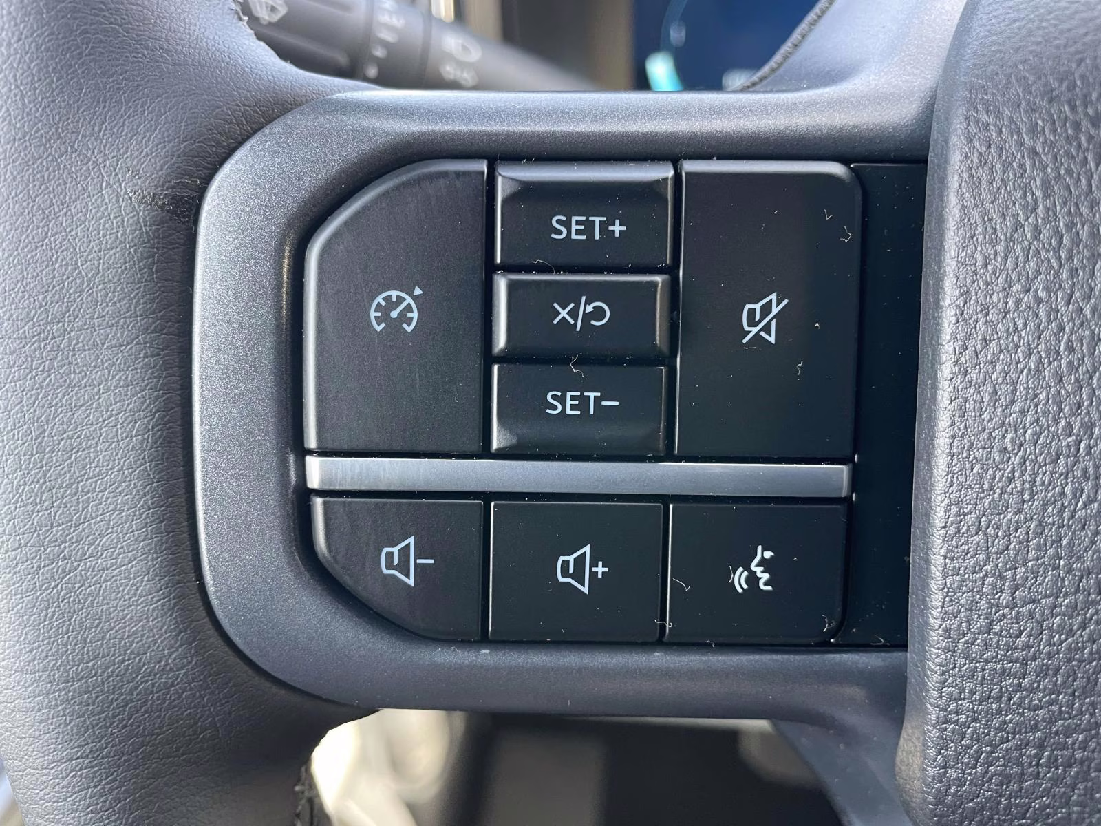 2026 Gray Metallic Ford Super Duty F-250 SRW Lariat 4X4 Truck