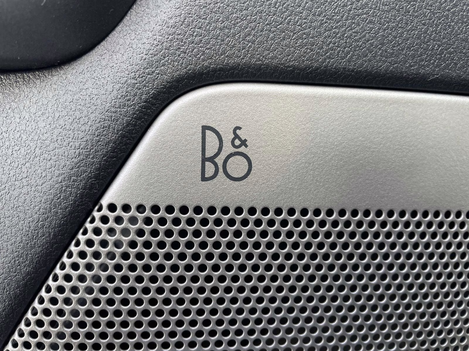 2026 Gray Metallic Ford Super Duty F-250 SRW Lariat 4X4 Truck