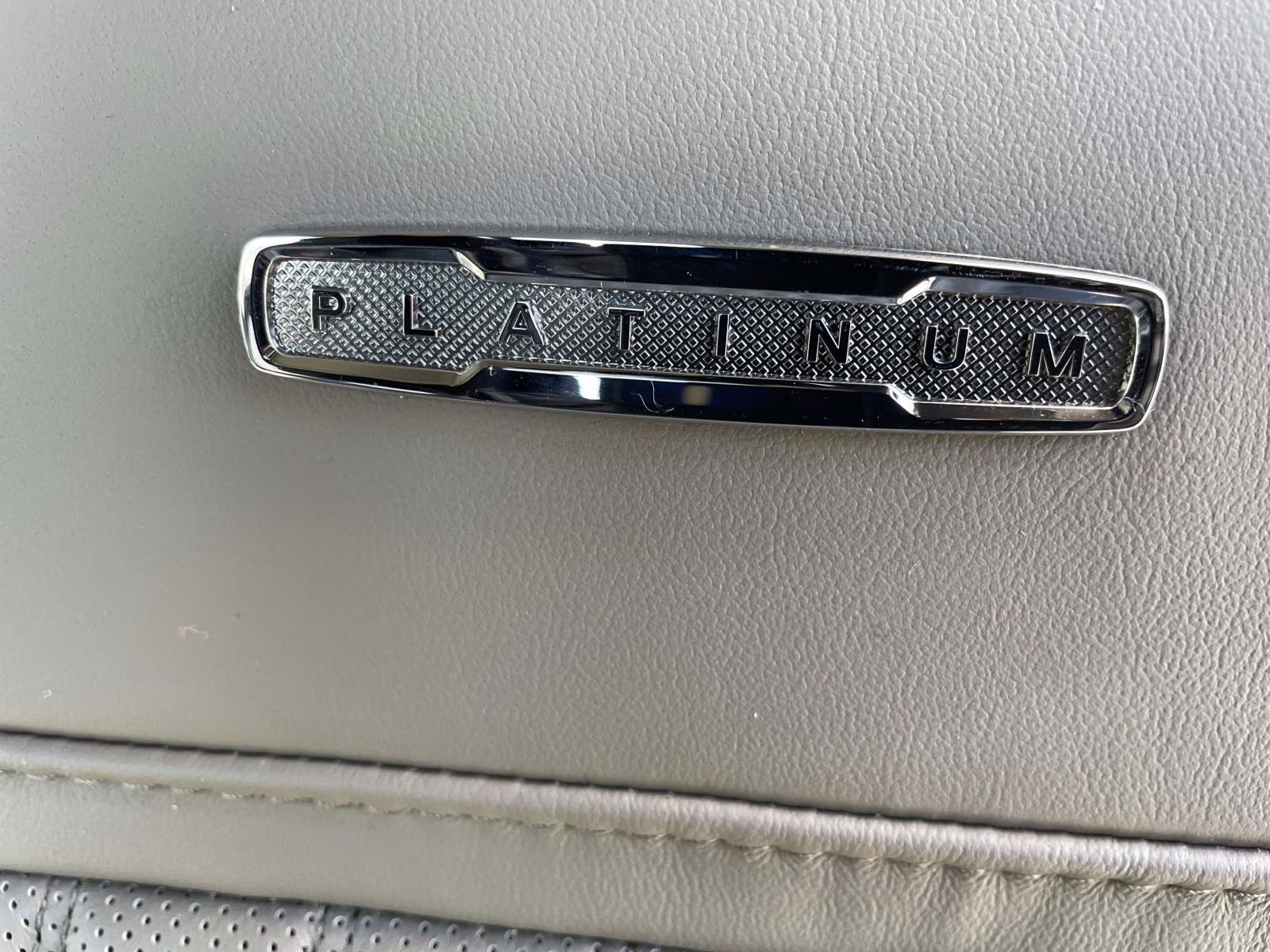 2026 Black Metallic Ford Super Duty F-350 SRW Platinum 4X4 Truck