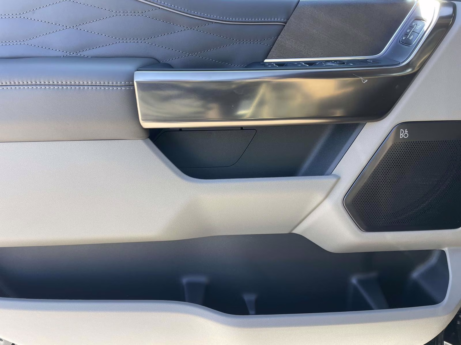 2026 Black Metallic Ford Super Duty F-350 SRW Platinum 4X4 Truck