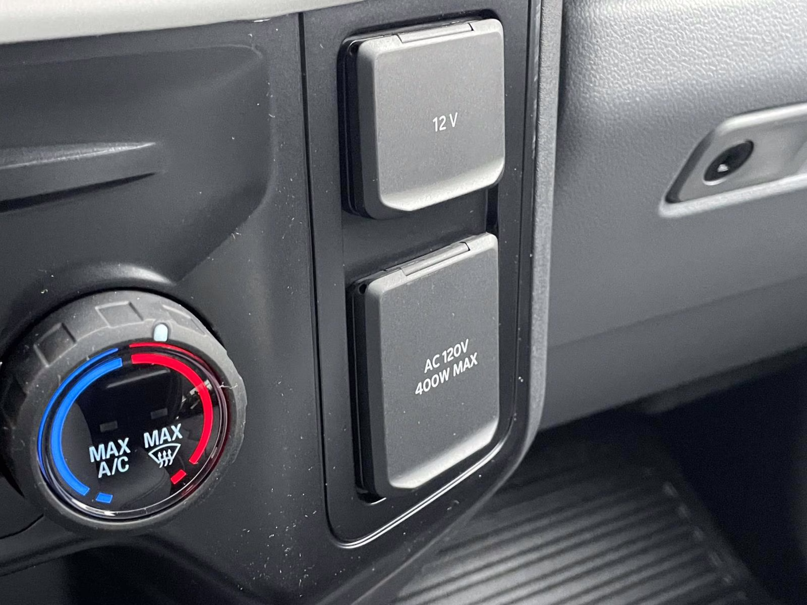 2026 Oxford White Ford Super Duty F-350 SRW XL 4X4 Truck