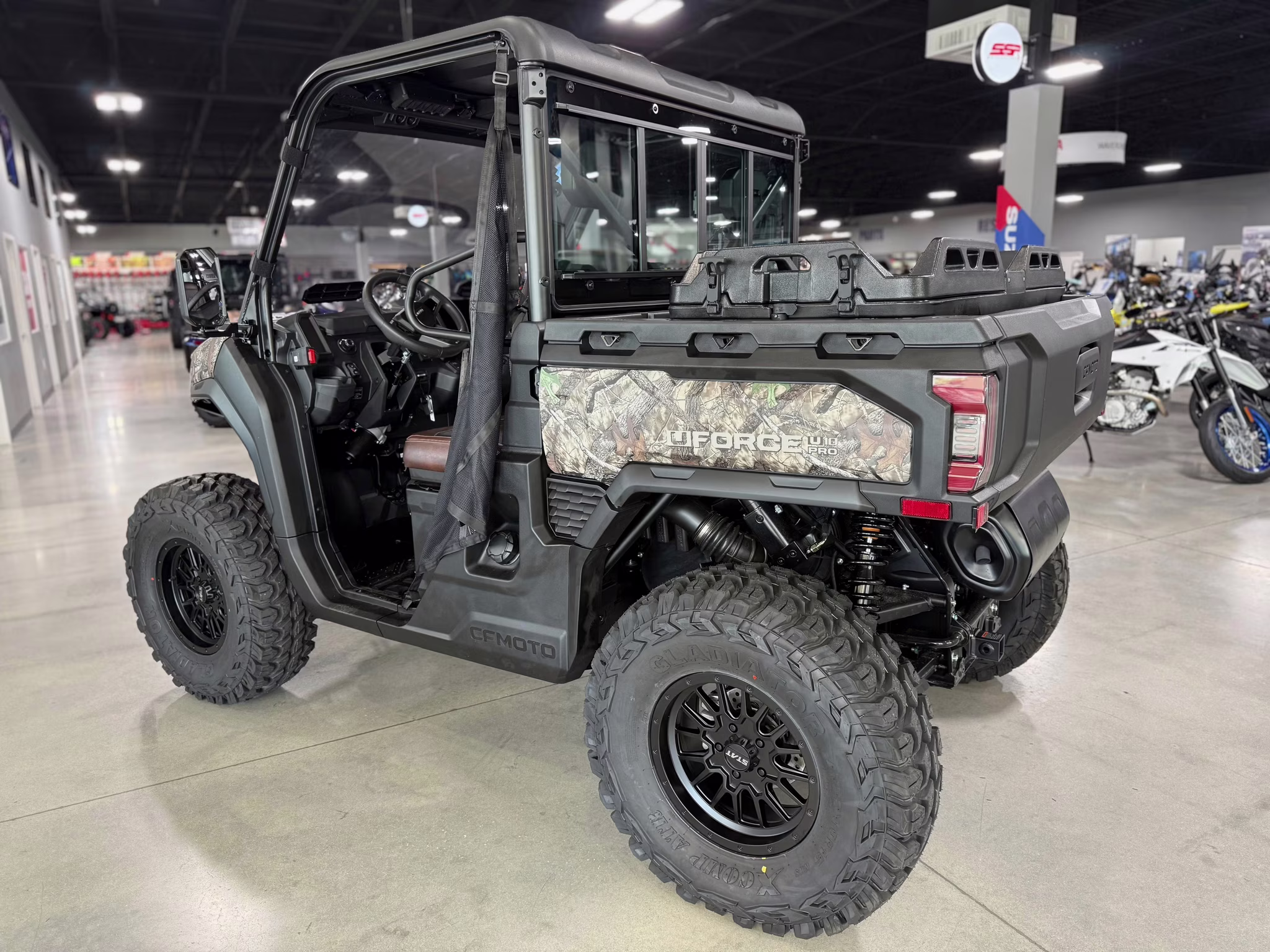 2026 CAMO CFMOTO UFORCE U10 Pro Camo UTV