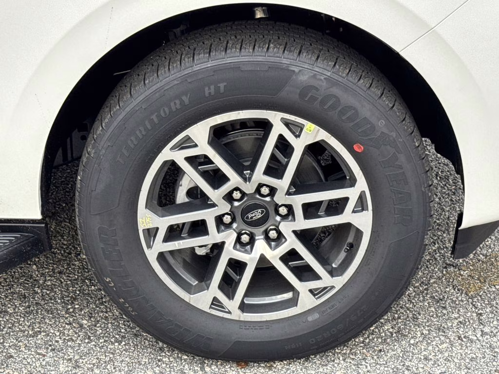 2026 White Metallic Ford Expedition Max Active RWD SUV