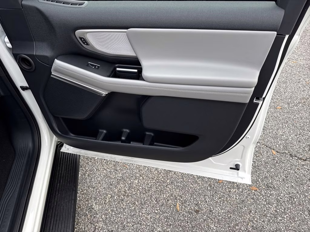 2026 White Metallic Ford Expedition Max Active RWD SUV