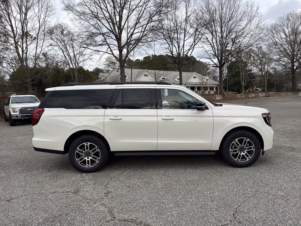 2026 White Metallic Ford Expedition Max Active RWD SUV