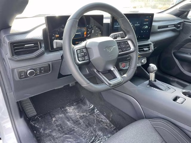 2026 Oxford White Ford Mustang GT RWD Coupe