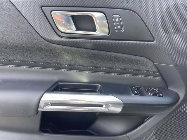 2026 Oxford White Ford Mustang GT RWD Coupe