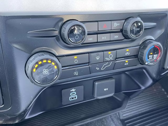 2026 Oxford White Ford Super Duty F-550 DRW XL 4X4 Chassis