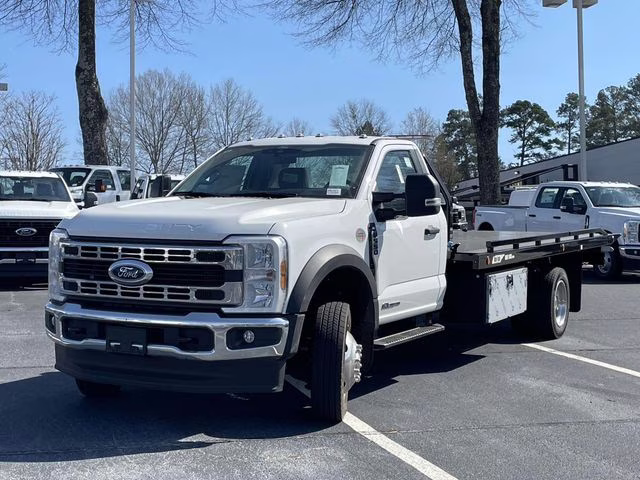 2026 Oxford White Ford Super Duty F-550 DRW XL 4X4 Chassis