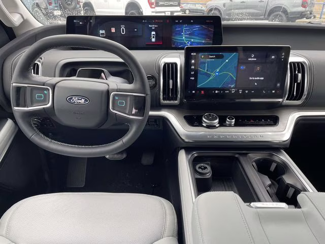 2026 White Metallic Ford Expedition Max Platinum 4X4 SUV