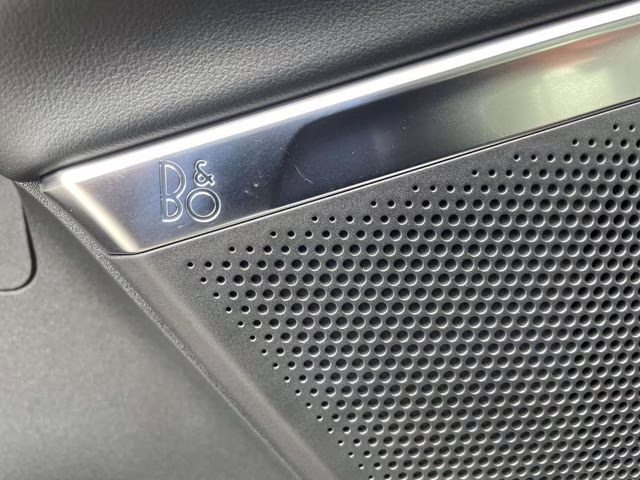 2025 Oxford White Ford Expedition Tremor 4X4 SUV