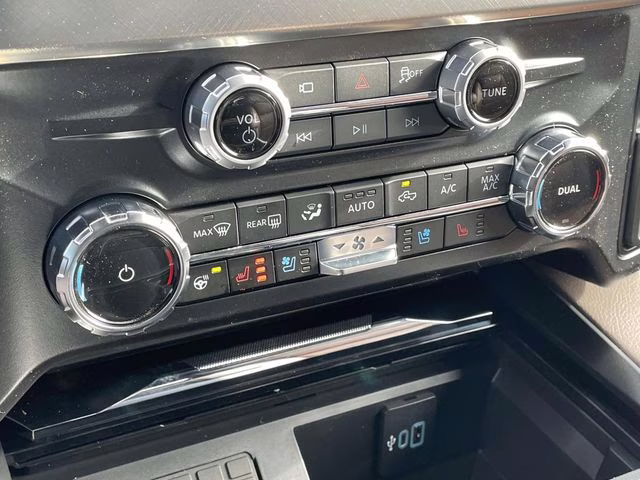 2026 Oxford White Ford Super Duty F-250 SRW King Ranch 4X4 Truck