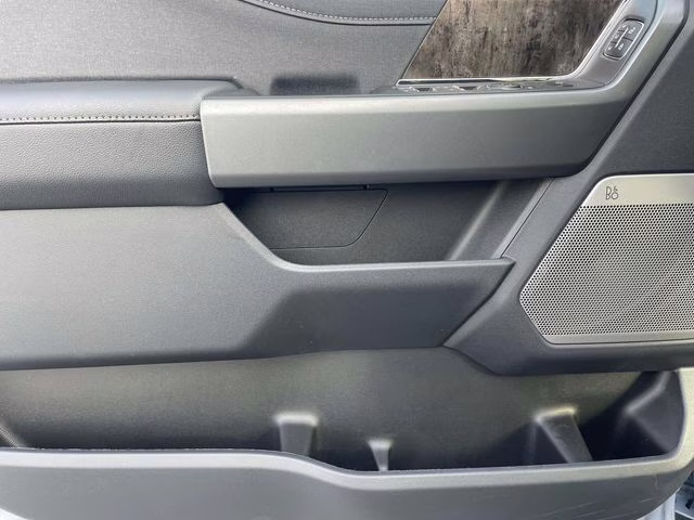 2026 Gray Metallic Ford Super Duty F-250 SRW Lariat 4X4 Truck