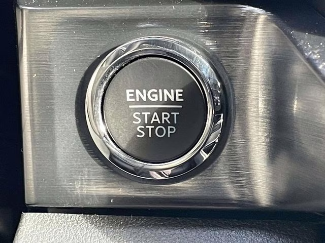 2026 Gray Metallic Ford Super Duty F-250 SRW Lariat 4X4 Truck