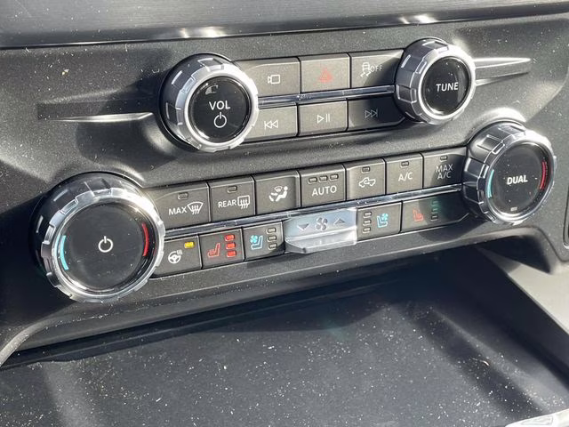 2026 Gray Metallic Ford Super Duty F-250 SRW Lariat 4X4 Truck