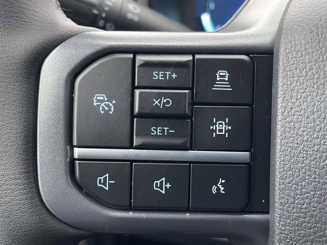 2026 Gray Metallic Ford Super Duty F-250 SRW Lariat 4X4 Truck