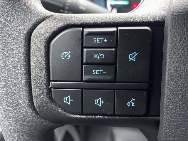 2026 Oxford White Ford Super Duty F-350 SRW XL 4X4 Truck