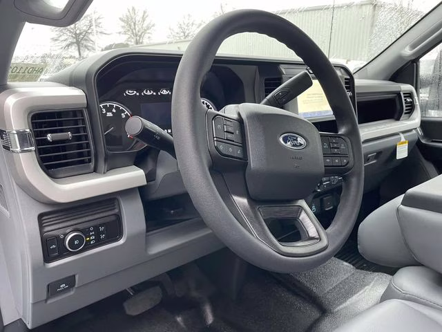 2026 Oxford White Ford Super Duty F-350 SRW XL 4X4 Truck