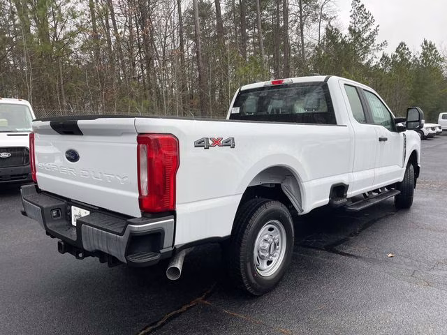 2026 Oxford White Ford Super Duty F-350 SRW XL 4X4 Truck