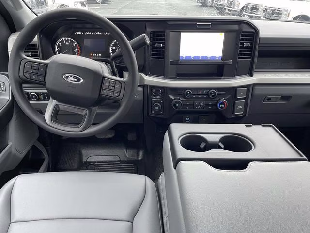 2026 Oxford White Ford Super Duty F-350 SRW XL 4X4 Truck