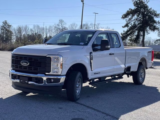2026 Oxford White Ford Super Duty F-350 SRW XL 4X4 Truck