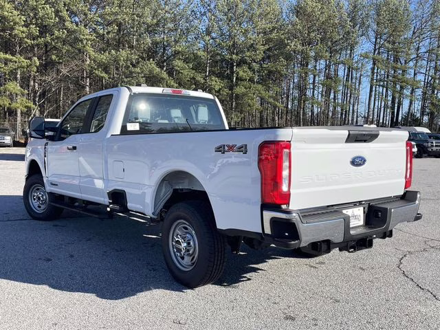 2026 Oxford White Ford Super Duty F-350 SRW XL 4X4 Truck