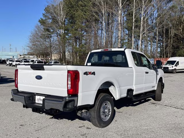 2026 Oxford White Ford Super Duty F-350 SRW XL 4X4 Truck