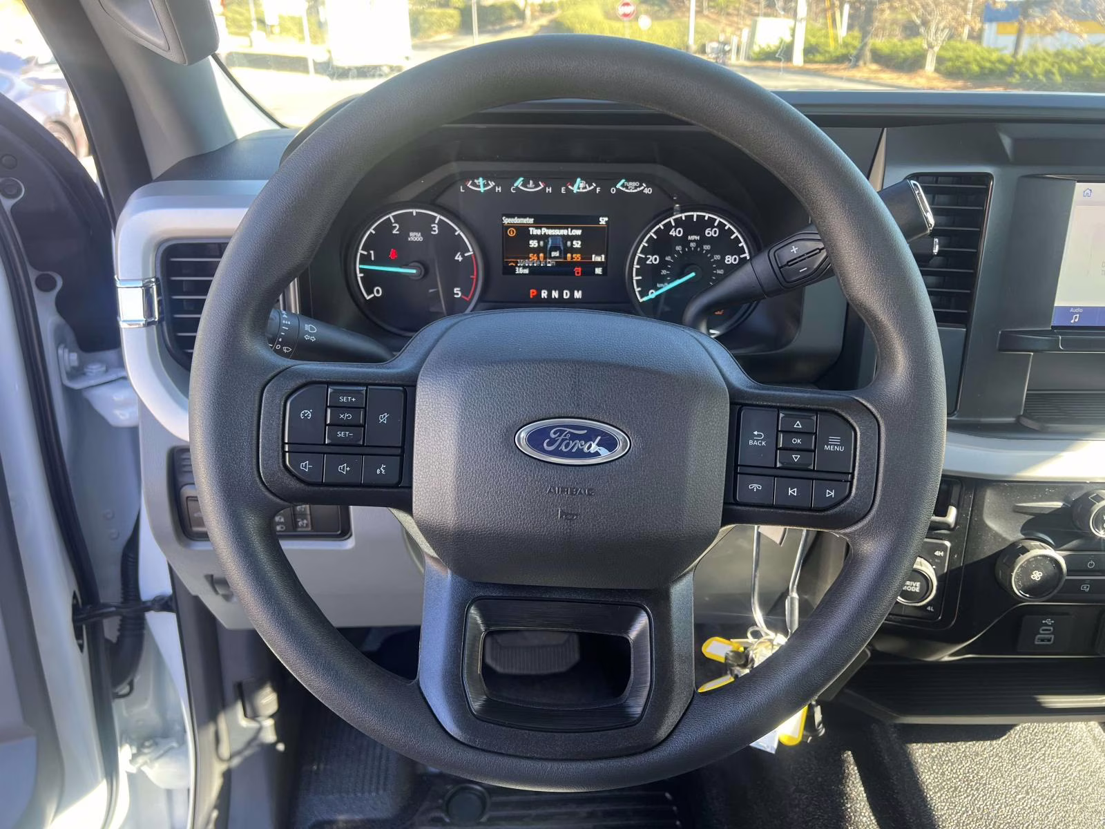 2026 Oxford White Ford Super Duty F-250 SRW XL 4X4 Truck