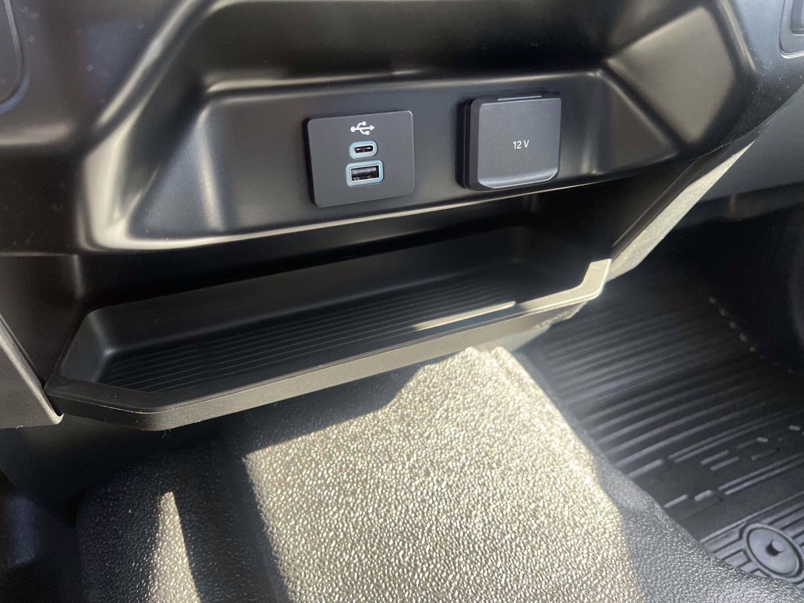 2026 Oxford White Ford Super Duty F-250 SRW XL 4X4 Truck