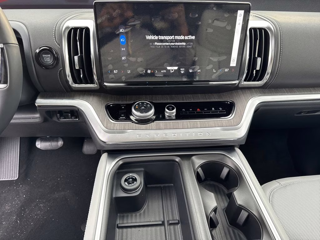 2026 White Metallic Ford Expedition Platinum 4X4 SUV