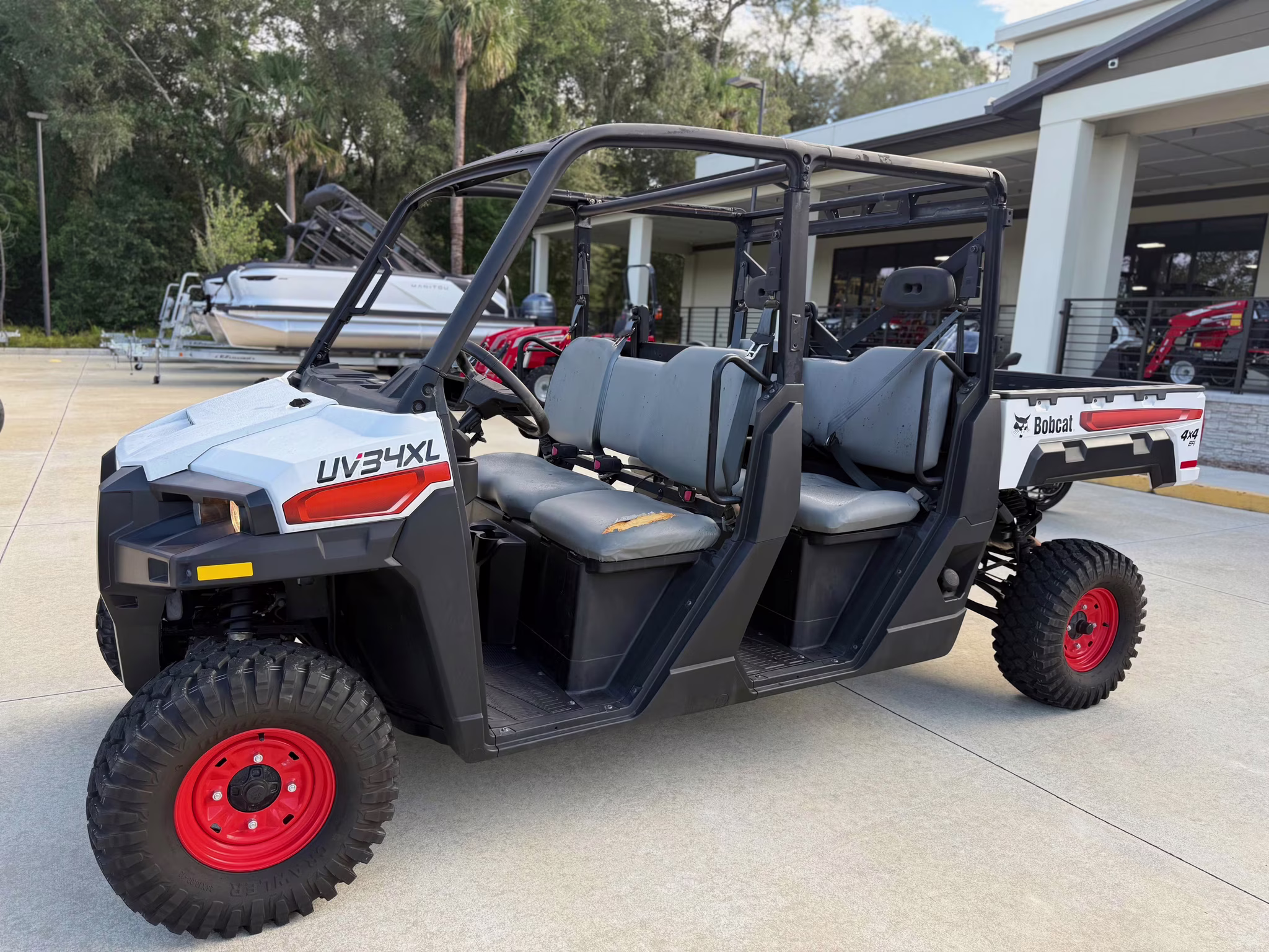 2024 WHI Bobcat UV34XL Gas UTV