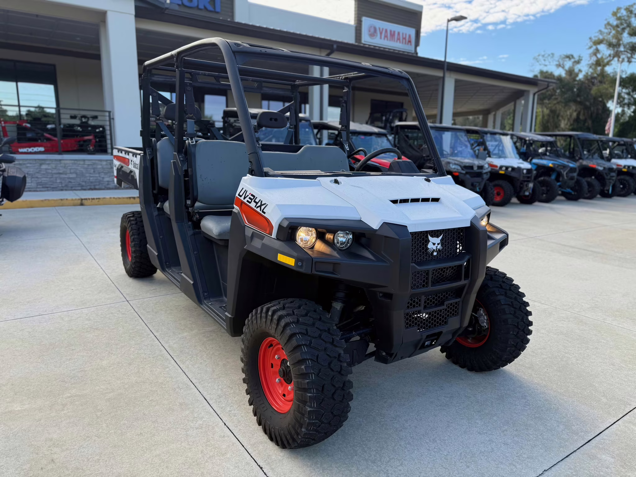 2024 WHI Bobcat UV34XL Gas UTV