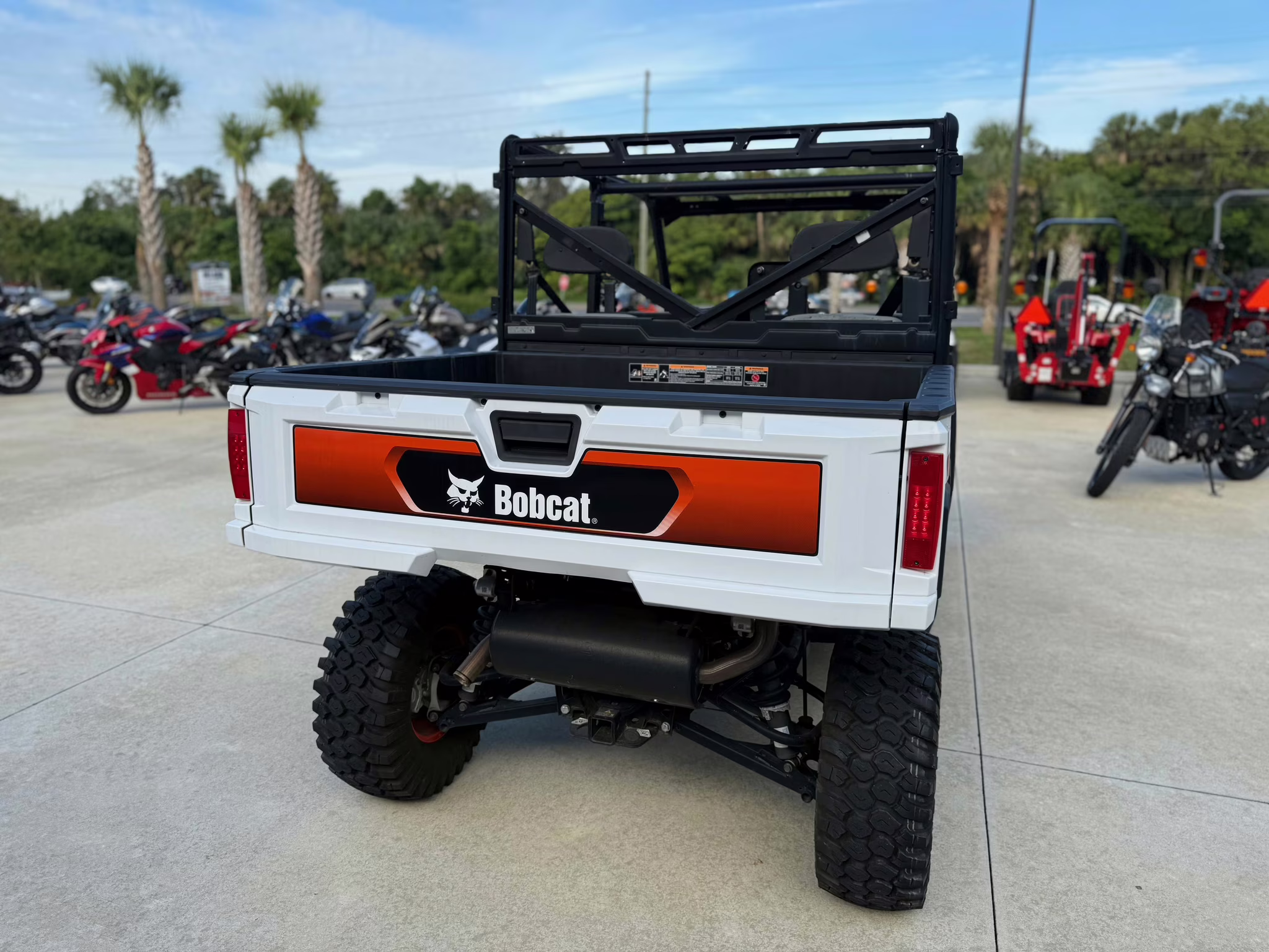 2024 WHI Bobcat UV34XL Gas UTV