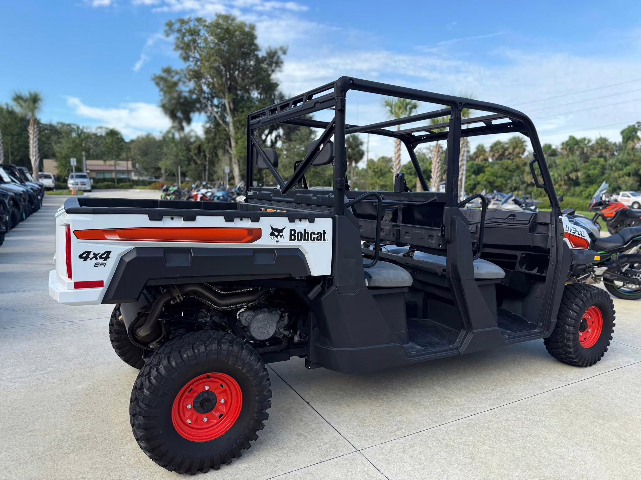 2024 WHI Bobcat UV34XL Gas UTV