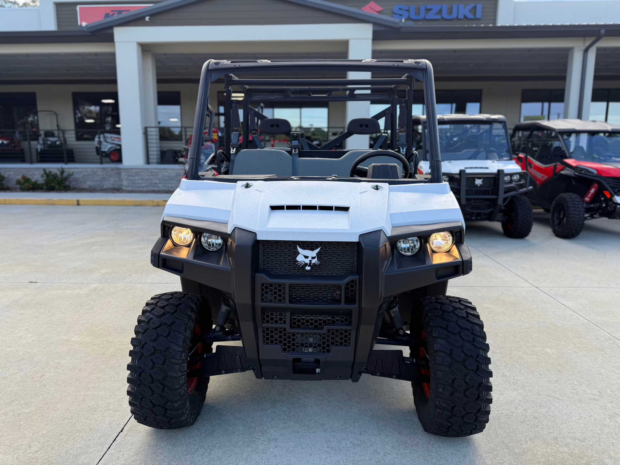 2024 WHI Bobcat UV34XL Gas UTV