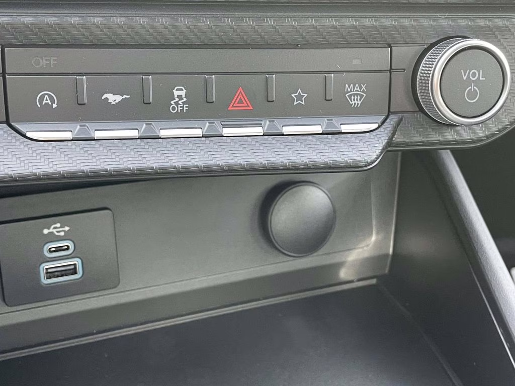 2026 Oxford White Ford Mustang GT RWD Coupe