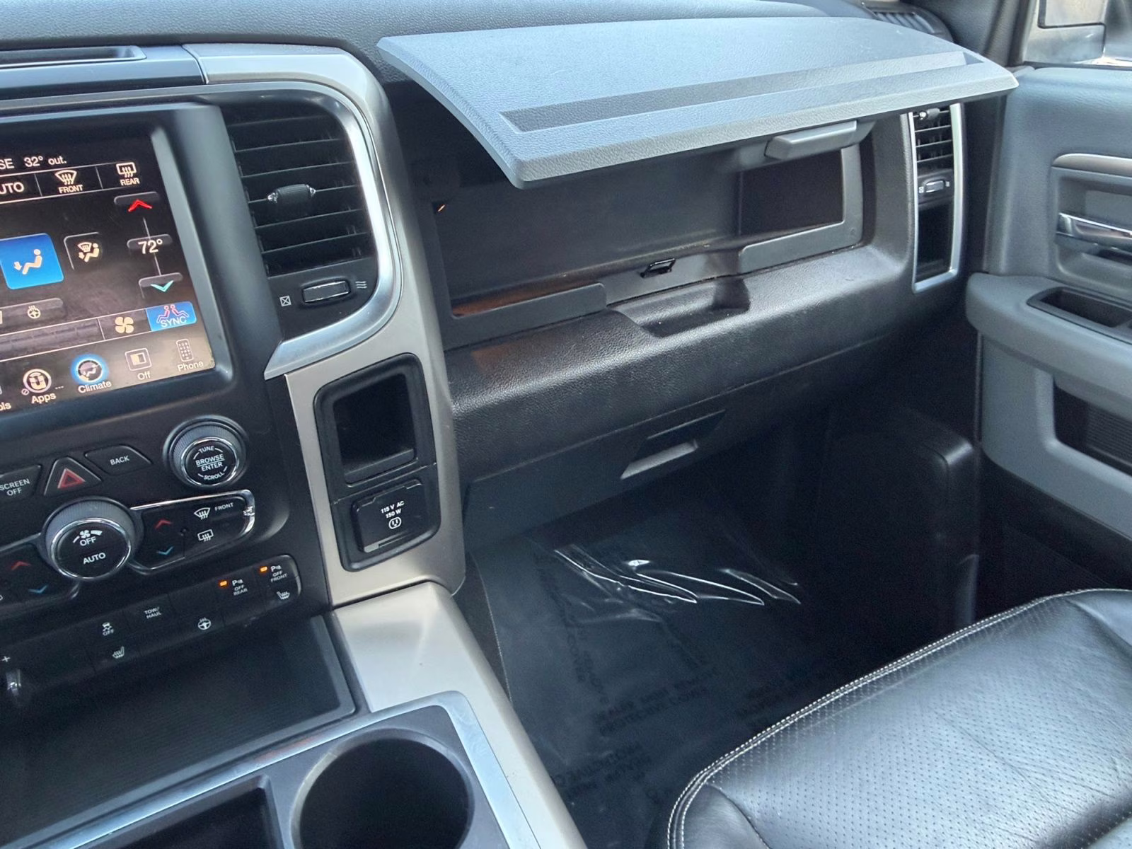 2015 Bright White Clearcoat Ram 1500 Big Horn 4X4 Truck