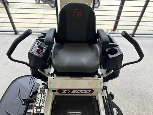 2024 Bobcat ZT2000 Series ZT2042 Lawn Mower