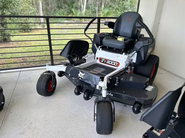 2024 - Bobcat ZT3000 Series ZT3061 Lawn Mower
