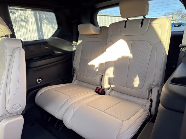 2025 Velvet Red Pearlcoat Jeep Grand Cherokee L Limited 4X4 SUV