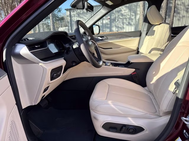 2025 Velvet Red Pearlcoat Jeep Grand Cherokee L Limited 4X4 SUV
