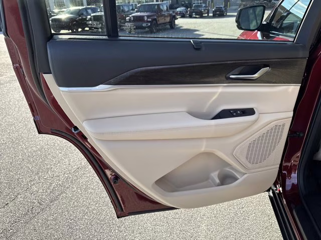 2025 Velvet Red Pearlcoat Jeep Grand Cherokee L Limited 4X4 SUV