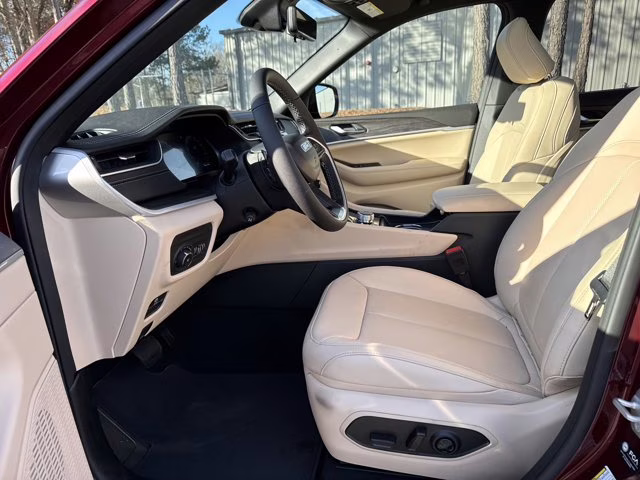 2025 Velvet Red Pearlcoat Jeep Grand Cherokee L Limited 4X4 SUV