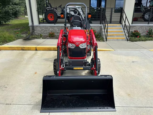 2024 RED Massey Ferguson GC1700E Series MF GC1723E Ag Equipment