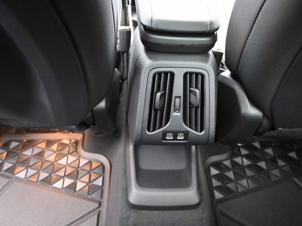 2026 Space Silver Metallic BMW X1 xDrive28i AWD SUV