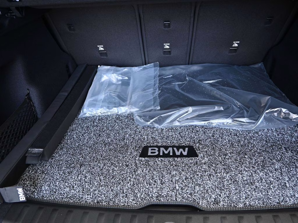 2026 Space Silver Metallic BMW X1 xDrive28i AWD SUV